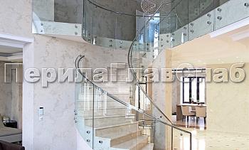 Стеклянные ограждения винтовой лестницы и баллюстрады в Красноярске. Готовые проекты ПерилаГлавСнаб