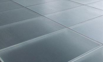 Стеклянный пол в квартиру с матовым стеклом в Красноярске. Готовые проекты ПерилаГлавСнаб